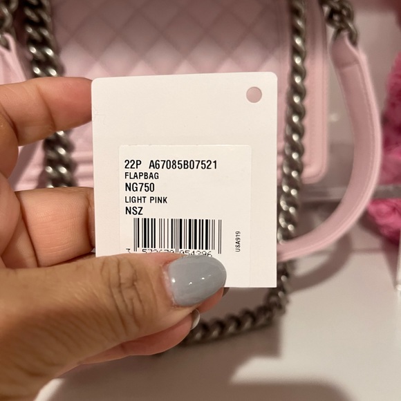 Small Chanel boy from 22p collection - Picture 5 of 8